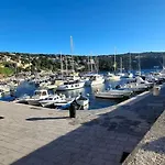 View 2 By Guide *